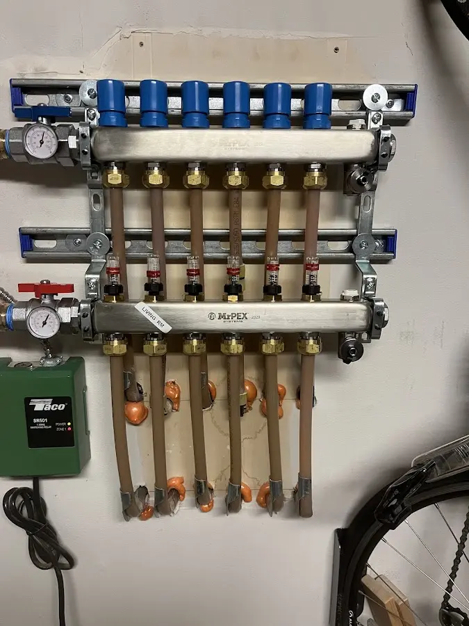 Plumber performing Leak Detection at a residential property in Jasper